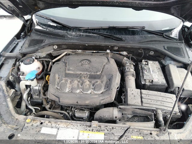 1VWBA7A35MC018860 Volkswagen Passat Highline