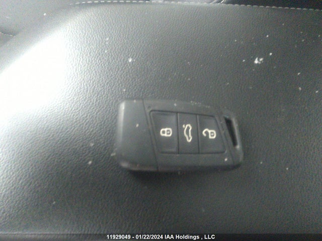 3VWE57BU0KM011805 Volkswagen JETTA SEL