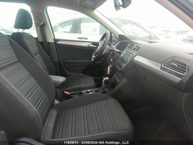 3VVFB7AX3RM035684 Volkswagen TIGUAN S