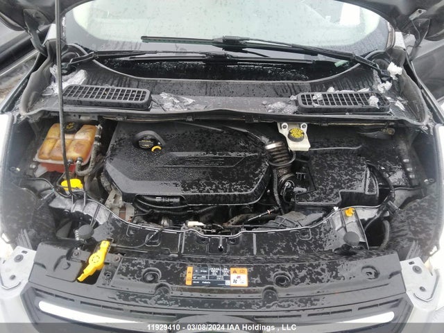 1FMCU9GX7EUC48041 Ford ESCAPE SE