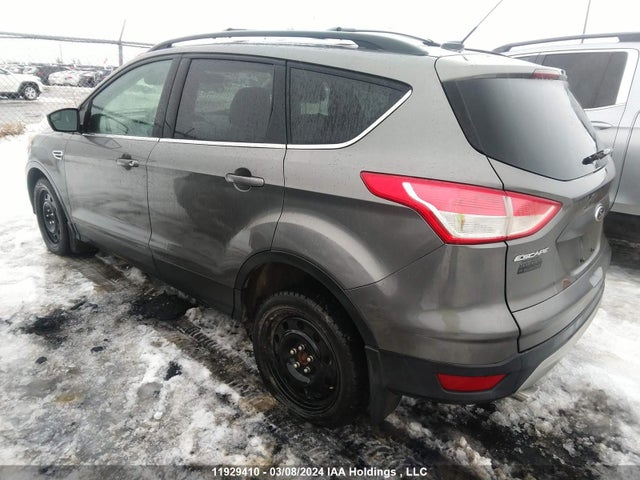1FMCU9GX7EUC48041 Ford ESCAPE SE