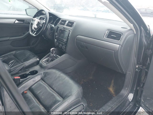 3VWL17AJ5HM210545 Volkswagen Jetta 1.8 Highline