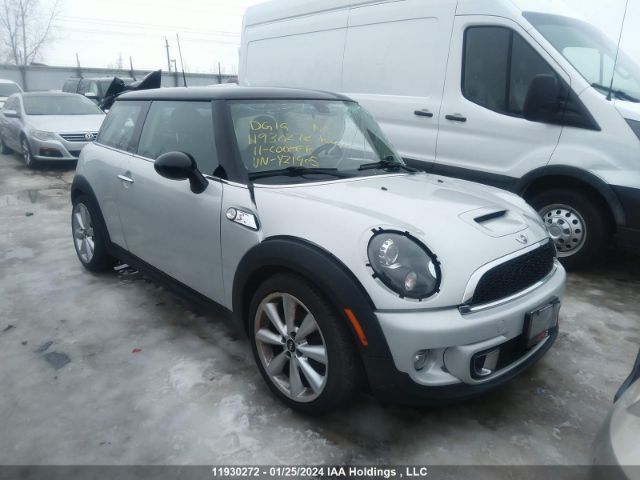 Auction sale of the 2011 Mini Cooper Hardtop, vin: WMWSV3C55BTY21905, lot number: 11930272