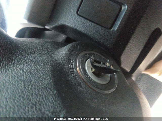 Toyota RAV4 LE 2017 2T3BFREVXHW664152 Image 11