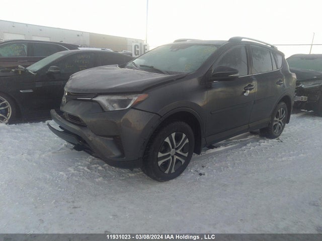 Toyota RAV4 LE 2017 2T3BFREVXHW664152 Image 2