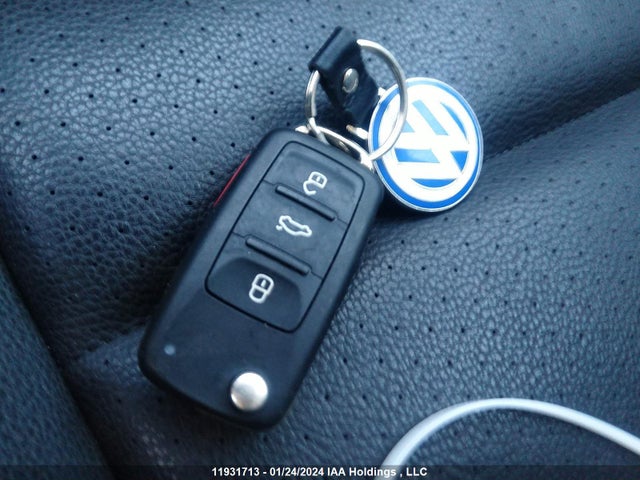 WVGMV7AX8HK034870 Volkswagen TIGUAN