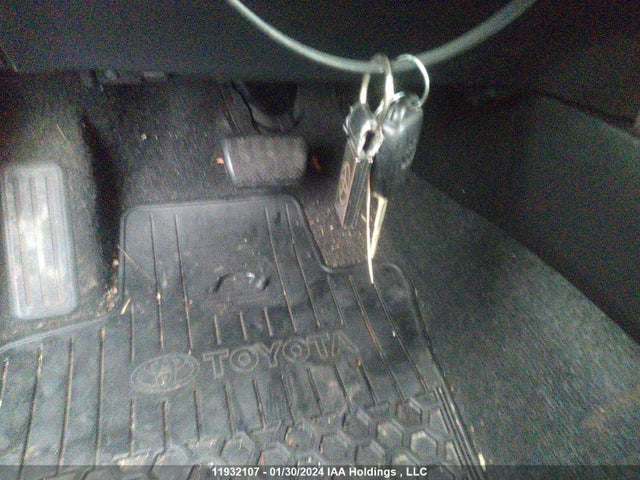 Toyota RAV4 LE 2018 2T3ZFREV4JW494844 Image 11