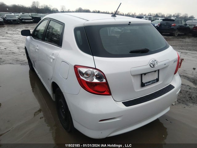 Toyota Matrix Wagon 2014 2T1KU4EE6EC136851 Image 3