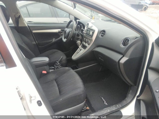 Toyota Matrix Wagon 2014 2T1KU4EE6EC136851 Image 5
