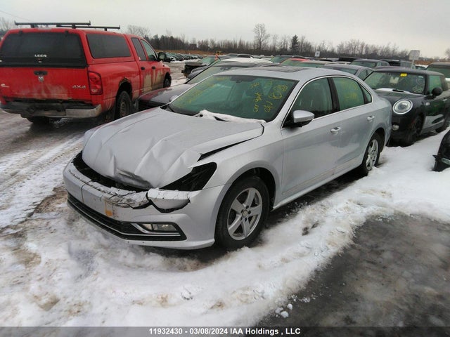 1VWBA7A31JC017913 Volkswagen PASSAT SE