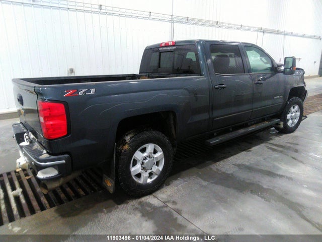 Chevrolet SILVERADO 3500HD 2019 1GC4KWCY8KF162300 Image 4