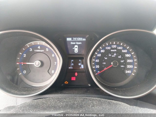 11932532 :رقم المزاد ، KMHD35LE6DU038338 vin ، 2013 Hyundai Elantra Gt مزاد بيع