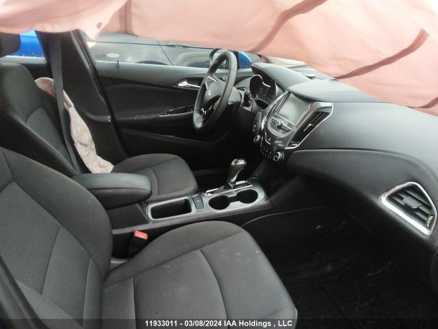 Chevrolet Cruze 2018 1G1BE5SM4J7217592 Image 5