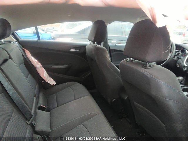 Chevrolet Cruze 2018 1G1BE5SM4J7217592 Image 8