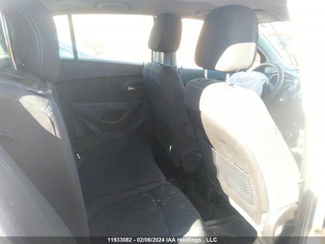 Chevrolet Trax 2015 3GNCJKSBXFL255682 Image 8