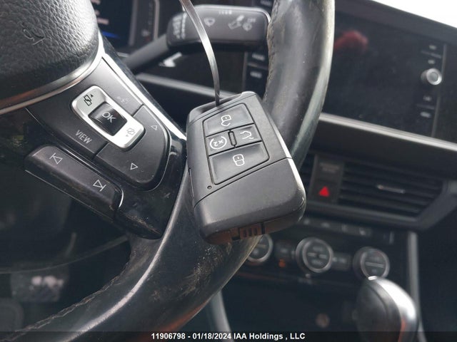 3VWG57BU0KM017564 Volkswagen JETTA