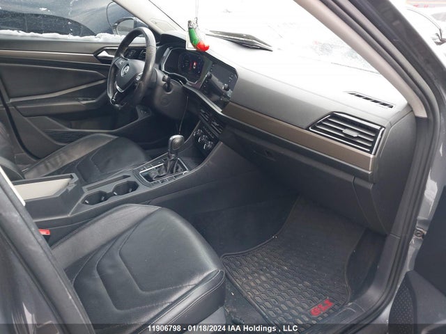 3VWG57BU0KM017564 Volkswagen JETTA