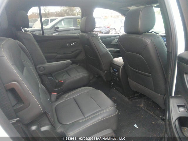 Chevrolet TRAVERSE 2023 1GNEVHKW4PJ218946 Image 8