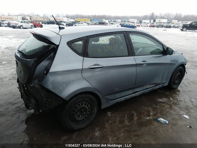 Hyundai Accent Sport 2017 KMHCU5AE2HU357057 Image 4