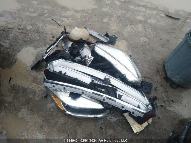1FMCU0GD6JUB17775 Ford ESCAPE SE