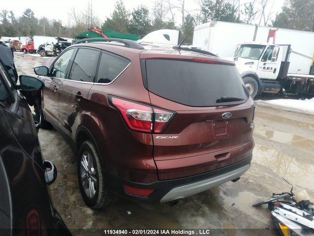 1FMCU0GD6JUB17775 Ford ESCAPE SE