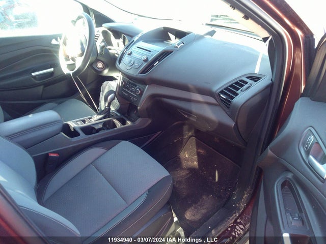 1FMCU0GD6JUB17775 Ford ESCAPE SE