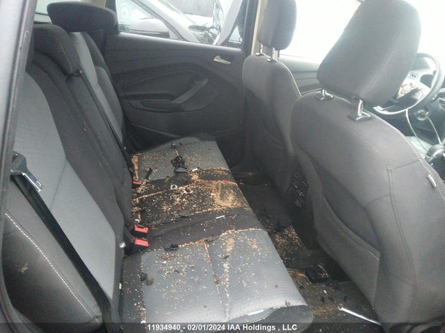 1FMCU0GD6JUB17775 Ford ESCAPE SE
