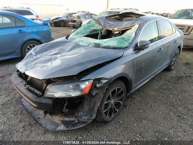 1VWCM7A30FC075272 Volkswagen PASSAT