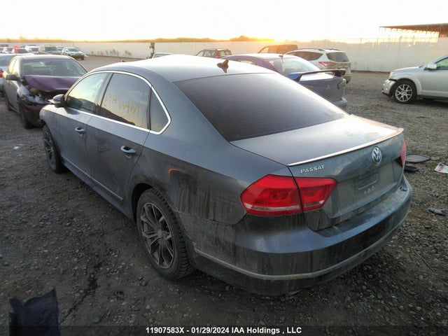1VWCM7A30FC075272 Volkswagen PASSAT