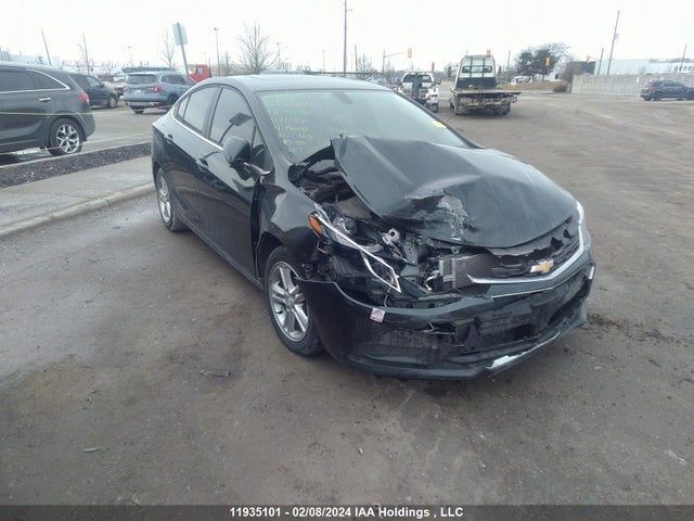 Chevrolet CRUZE LT 2018 1G1BE5SM4J7196081 main image