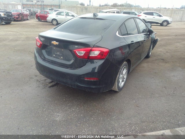 Chevrolet CRUZE LT 2018 1G1BE5SM4J7196081 Image 4