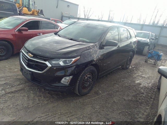 Chevrolet EQUINOX LS 2018 2GNAXHEV8J6270984 Image 2