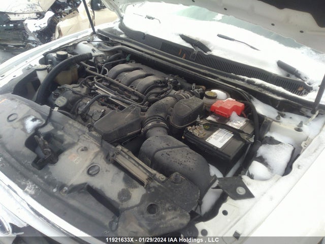 1FAHP2J85JG134094 Ford Taurus Limited