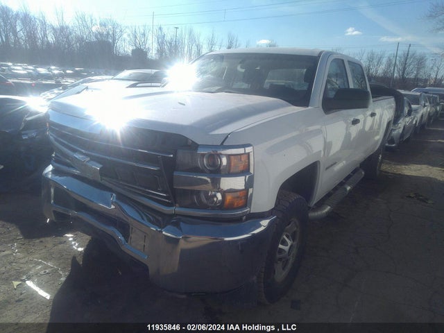 Chevrolet SILVERADO 2500HD 2018 1GC1KUEG3JF252092 Image 2
