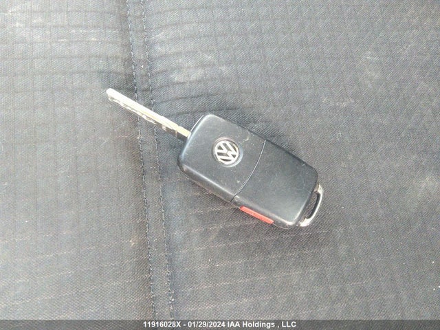 11916028 :رقم المزاد ، 3VWD07AJ5FM211571 vin ، 2015 Volkswagen Jetta Sedan Td1 Turbo Diesel مزاد بيع