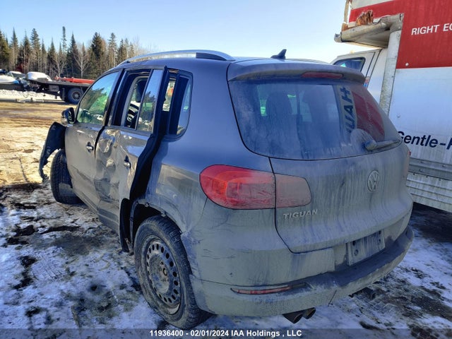 WVGJV7AX6FW559094 Volkswagen TIGUAN
