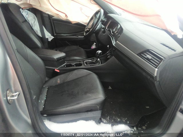 3VWE57BU8MM076839 Volkswagen JETTA SEL
