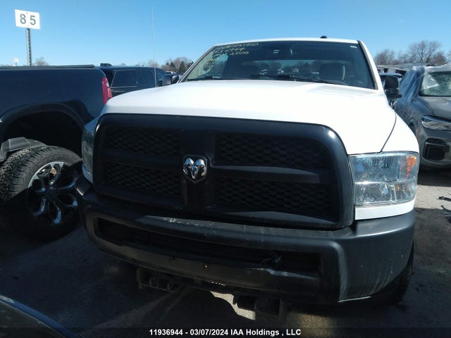 3C6MR5AJ3EG319883 RAM 2500 St