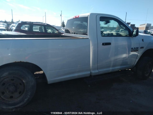 3C6MR5AJ3EG319883 RAM 2500 St