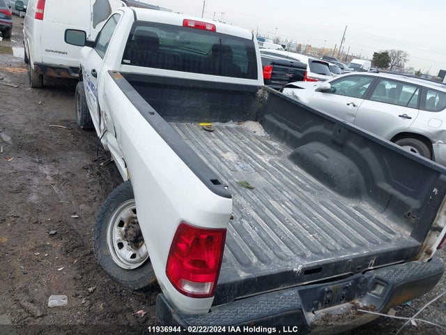 3C6MR5AJ3EG319883 RAM 2500 St