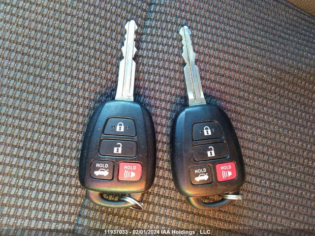 11937033 :رقم المزاد ، 2T1BURHE9GC639995 vin ، 2016 Toyota Corolla L/le/le Pls/prm/s/s Pls مزاد بيع