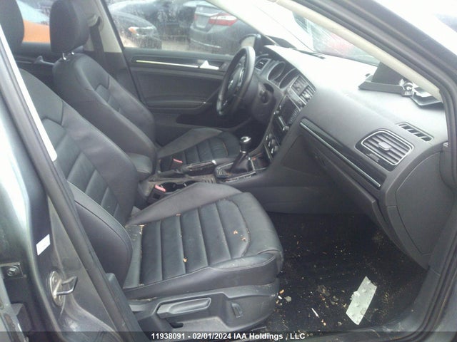 3VW117AU4FM060832 Volkswagen GOLF