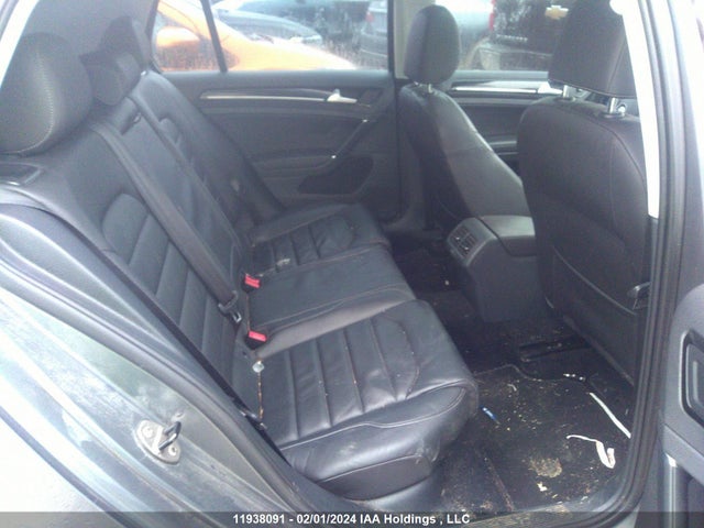 3VW117AU4FM060832 Volkswagen GOLF