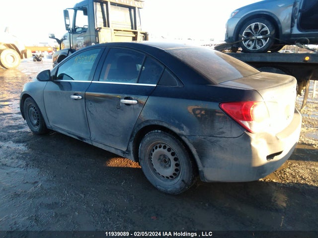 Chevrolet Cruze 2014 1G1PC5SB3E7245383 Image 3