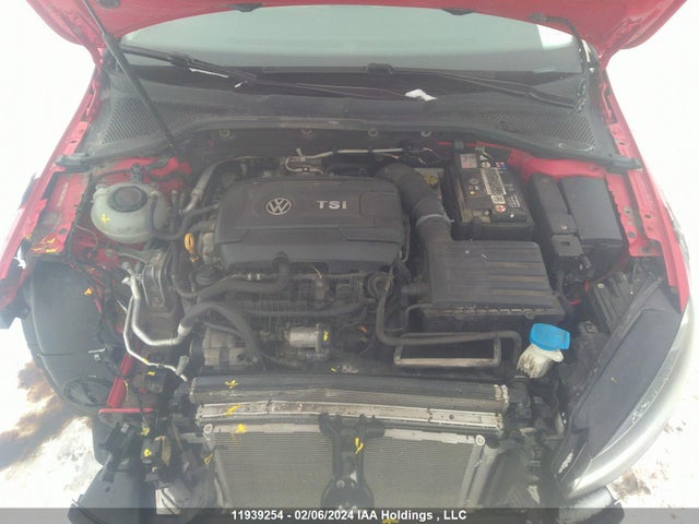 3VW217AU5JM762199 Volkswagen GOLF SPORTWAGEN