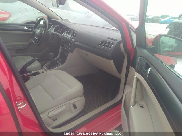 3VW217AU5JM762199 Volkswagen GOLF SPORTWAGEN