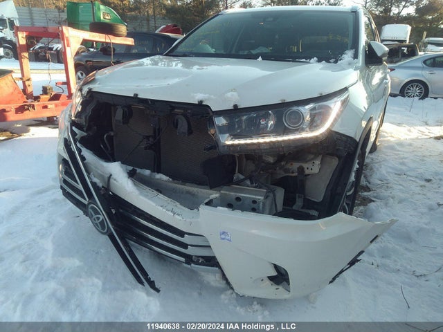Toyota Highlander Xle 2018 5TDJZRFH8JS555059 Image 6