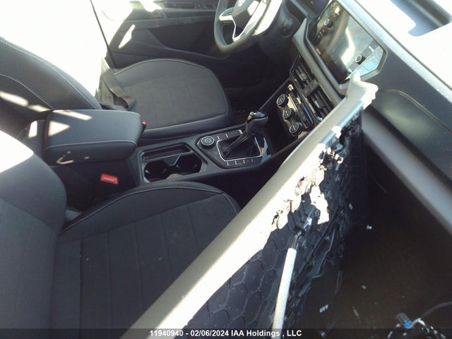 3VVVX7B21PM379608 Volkswagen TAOS SE