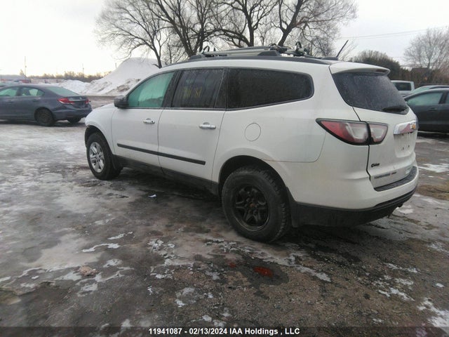 Chevrolet TRAVERSE 2017 1GNKVFKD3HJ200025 Image 3