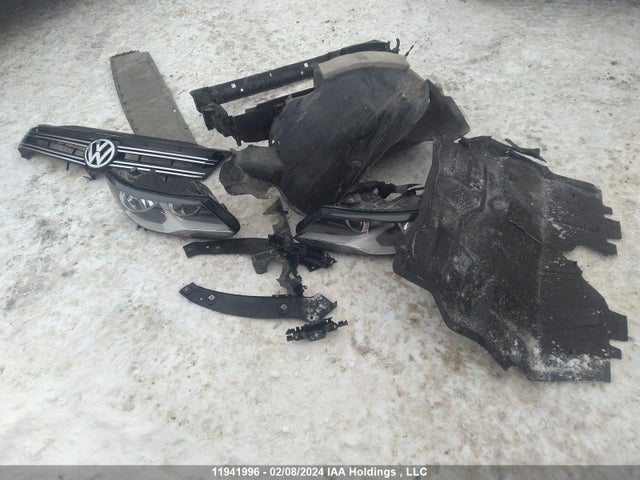 WVGKV3AX5EW583060 Volkswagen TIGUAN S